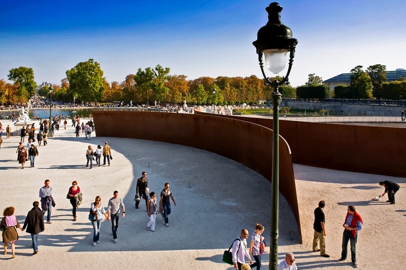 Divisive Richard Serra Sculpture May Return Back to Public Viewing in Paris