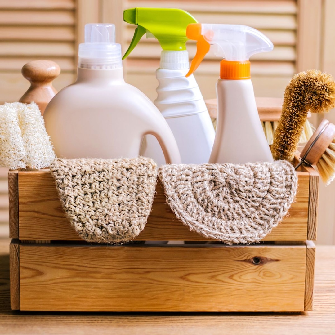  Eco-Friendly Cleaning Products That Are Chemical-Free & Smell Amazing 