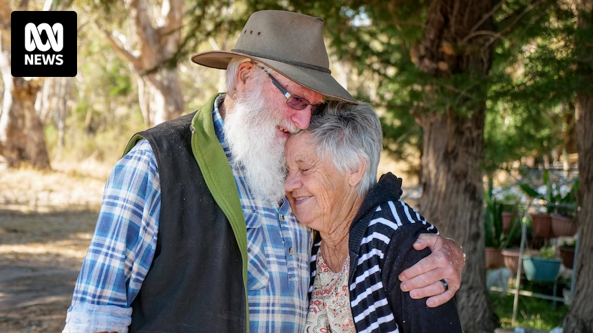 Elderly farmer David Morris finds love while volunteering to drive cancer patients to treatment in Victoria