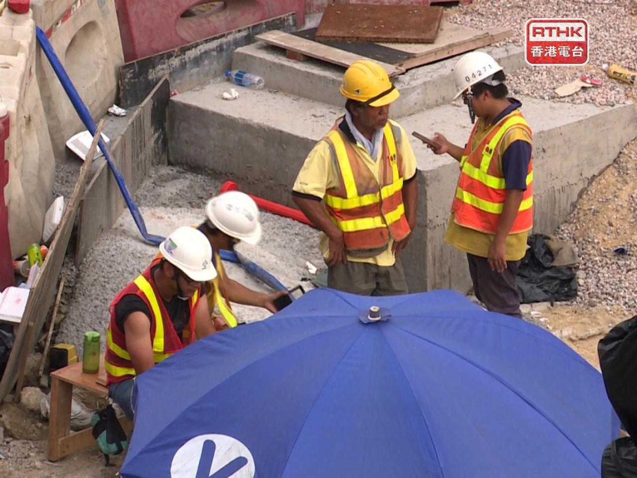 Govt to adopt new heatstroke rules for outdoor workers
