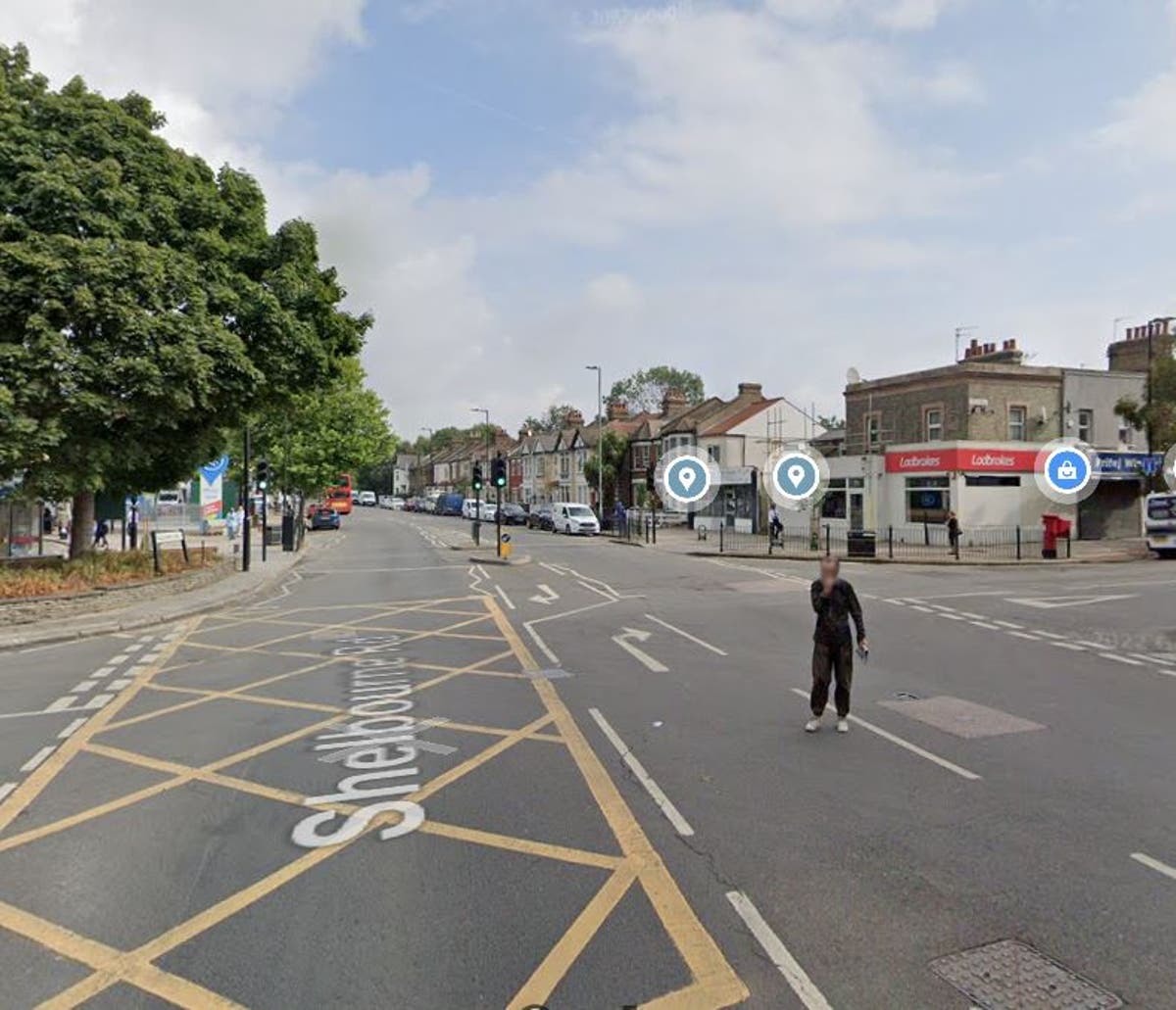 Haringey murder: Police launch investigation after man found with stab wounds in Tottenham