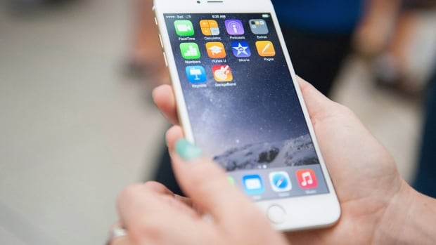 Have an iPhone 6 or 7? Now you can submit a claim for up to $150 from Apple