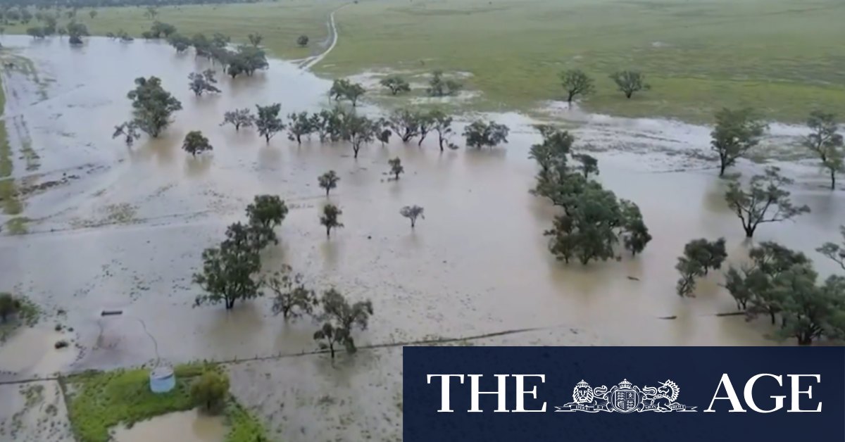 Heavy rain and potential flash flooding in Queensland