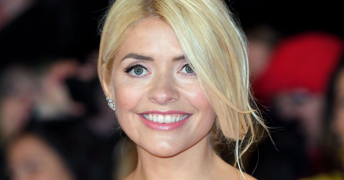 Holly Willoughby teases 'it's happening' as she makes TV return after This Morning exit