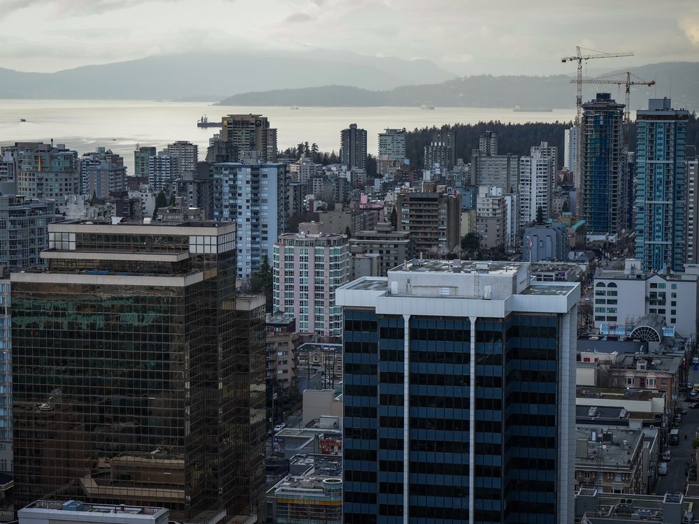 Homebuyers Shun New Real Estate in Vancouver, Hurting Builders