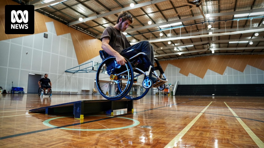How this wheelchair skills course is allowing WA 'wheelers' to conquer their fears