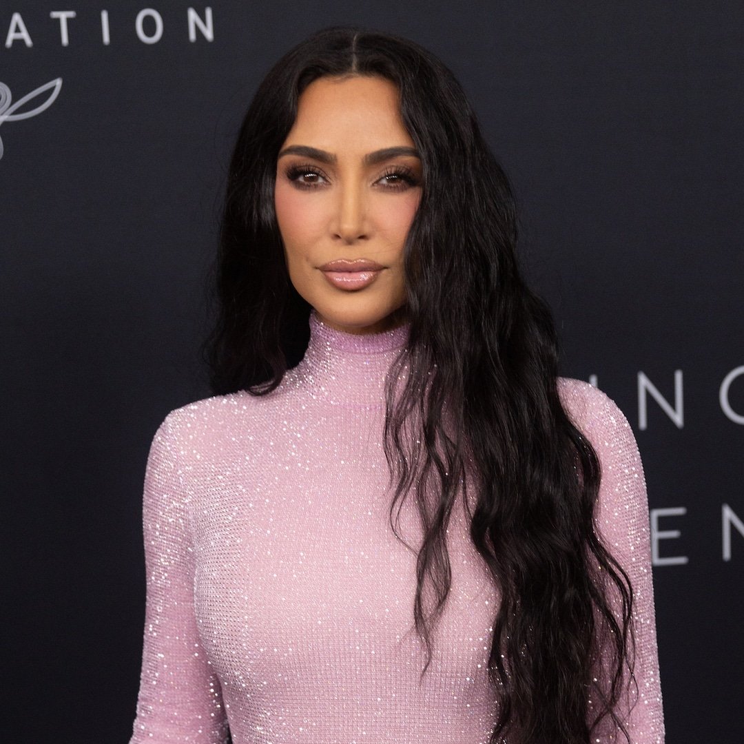  Kim Kardashian Reveals Her Nipple Bra Was "Molded After" Her Breasts 
