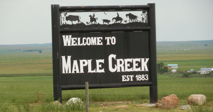 Longtime teacher, volunteer in Maple Creek charged with sexual assault, interference: RCMP