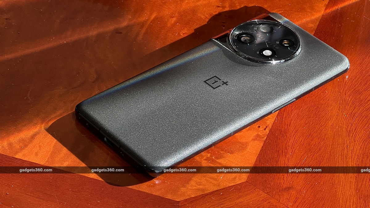 OnePlus 11 5G Is Available at Its Lowest Price During Amazon Great Indian Festival Sale