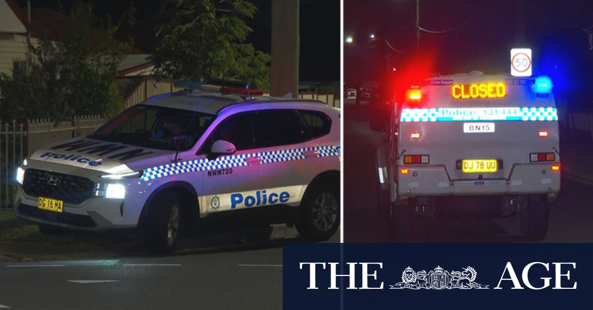 Police hunt gunman after shots fired at Sydney home with five people inside
