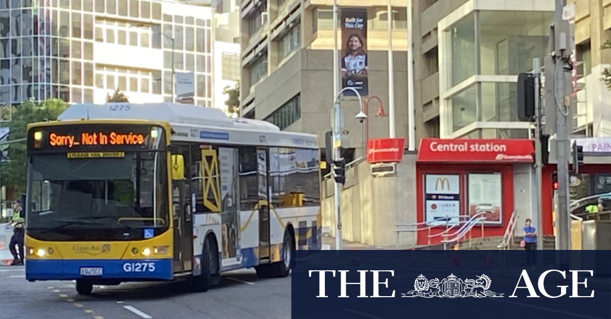 Police stage sad, quiet recreation of fatal Brisbane bus turn