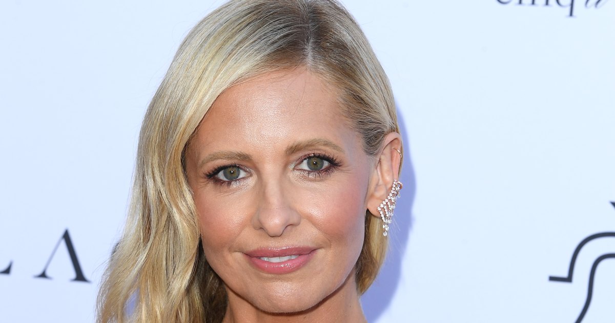 Sarah Michelle Gellar Would Take Dolly Parton's Call About a 'Buffy' Reboot
