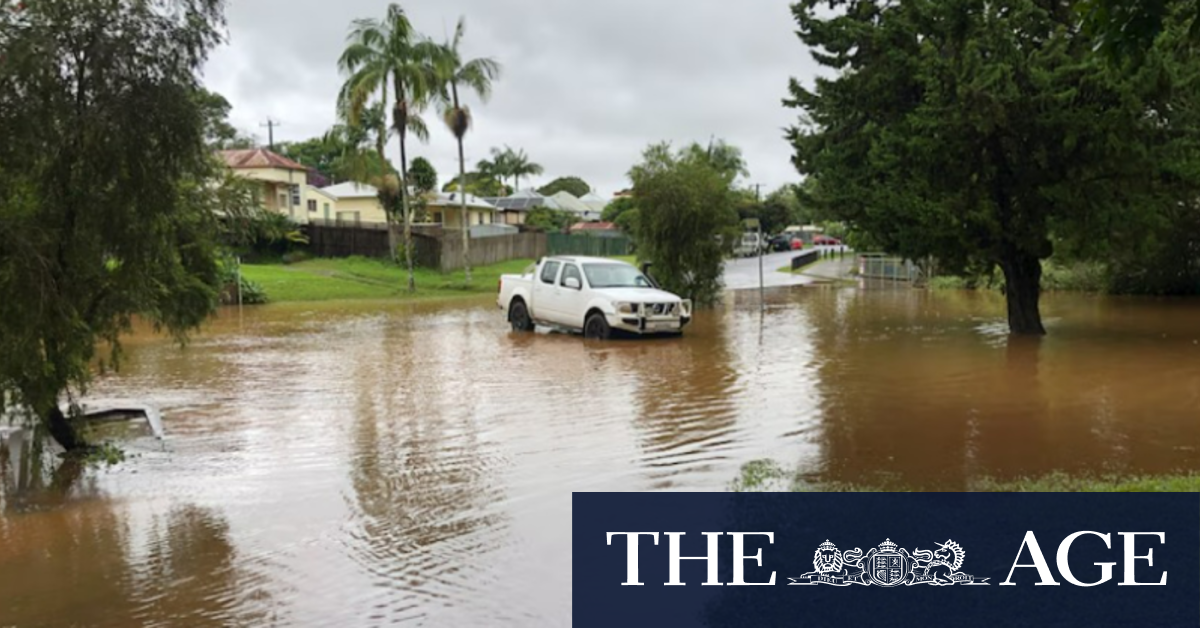SEQ bracing for heavy rains, east coast warned to be ready for floods