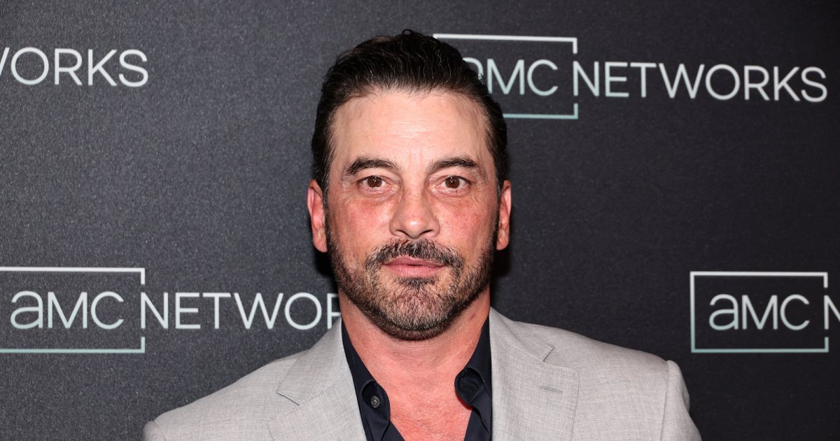 Skeet Ulrich Recalls Reunion With His Father After He Kidnapped Him