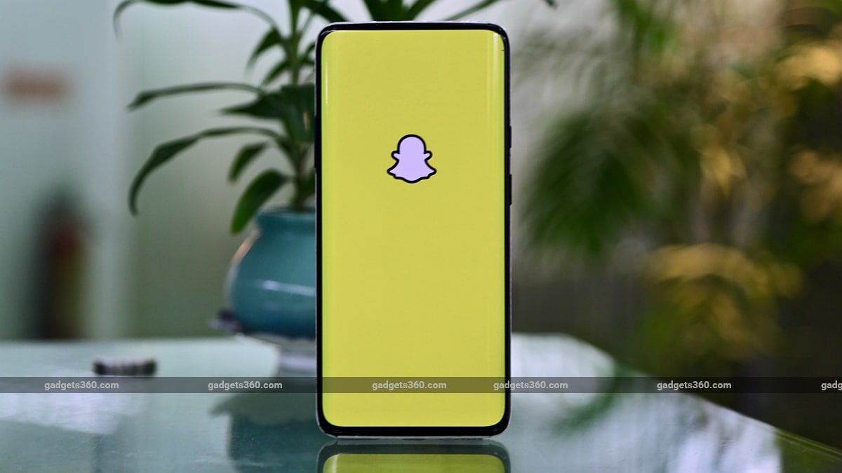 Snapchat Releases 'AR Pichkari' Lens to Celebrate Holi 2024 With Friends: How it Works