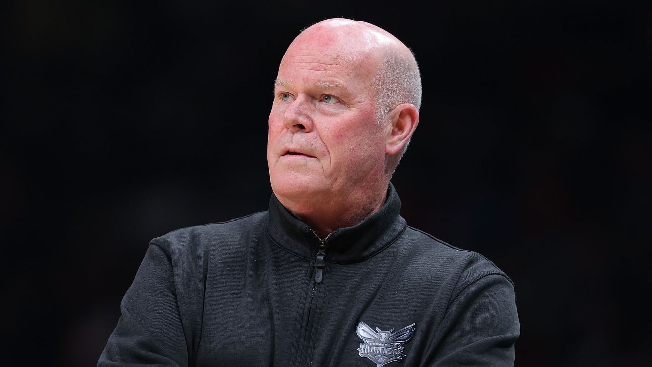 Sources: Clifford stepping down as Hornets coach