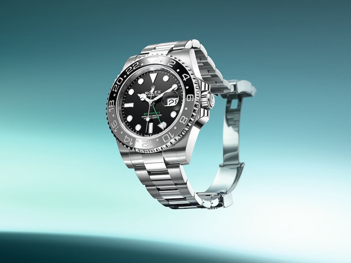 Stunning New Rolex GMT-Master II is an Ode to the Great Models of the Past