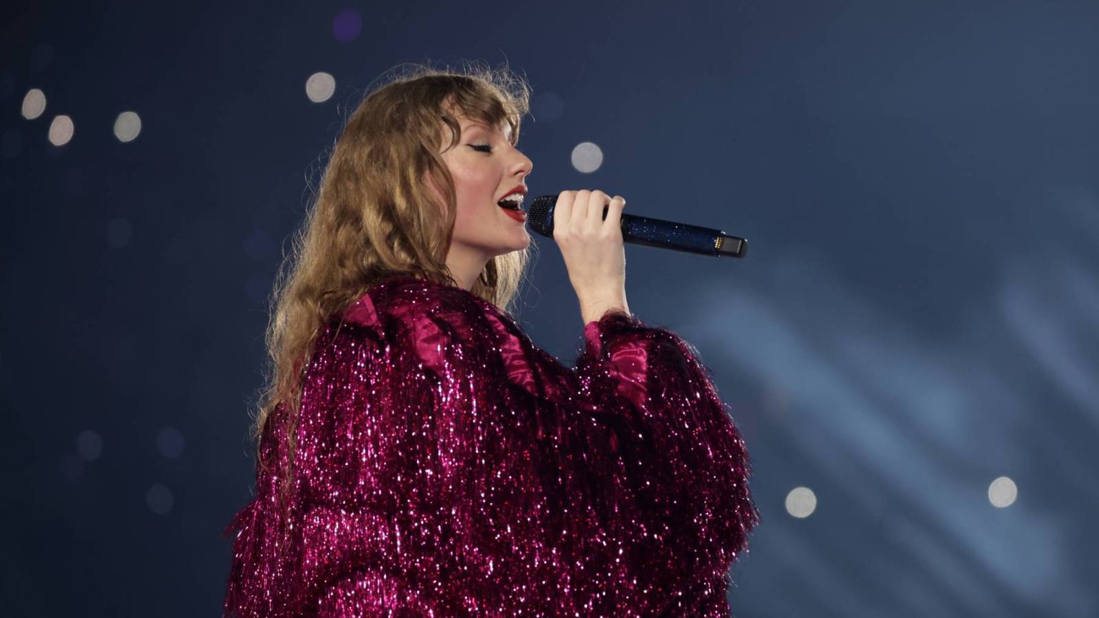Taylor Swift Soundtracks The Five Stages of Grief With New Apple Music Playlists