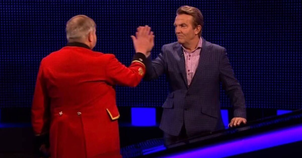 The Chase's Bradley Walsh makes show first as fans left 'gutted' for player