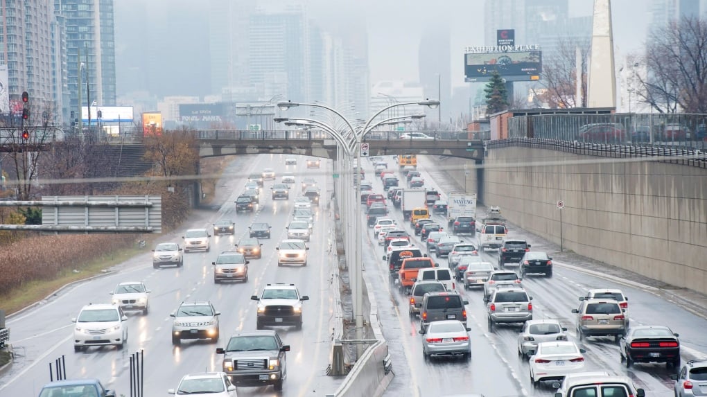 Toronto's Gardiner Expressway now down to 2 lanes in each direction for 3 years