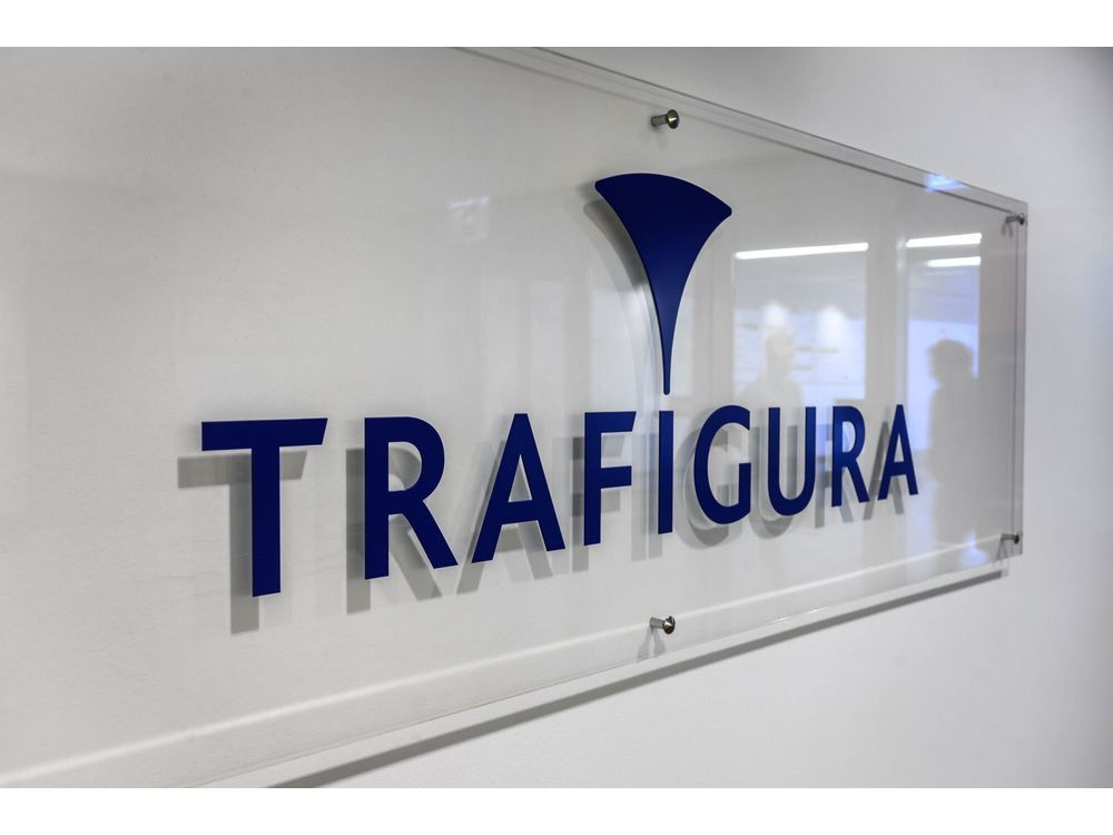 Trafigura Says Two Top Executives to Leave in Major Shake-Up