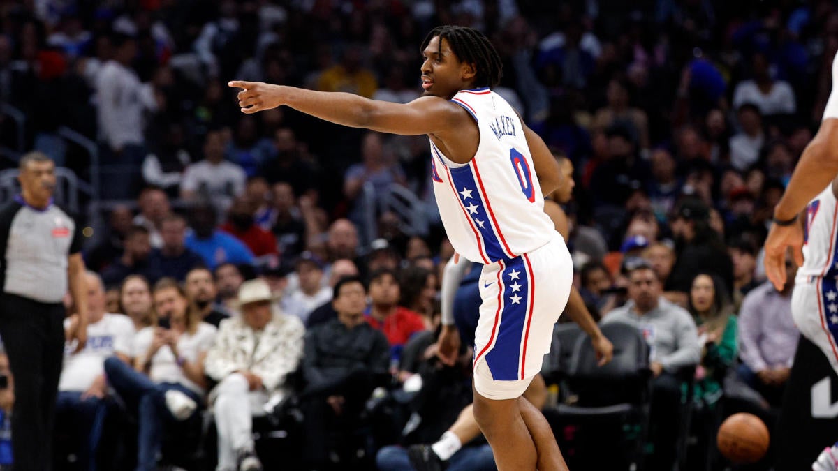  Tyrese Maxey's career-high 52 points give 76ers critical win in bid to escape play-in 