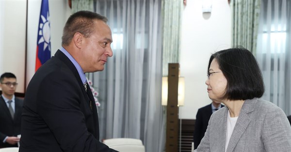 U.S. veterans group head reaffirms support for Taiwan during Tsai meeting
