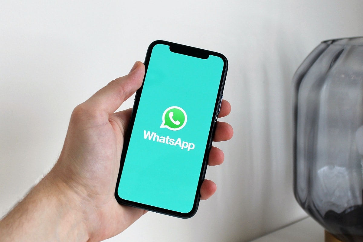WhatsApp Begins Beta Testing Email Address Verification; Working on Ability to Share Polls in Channels: Report