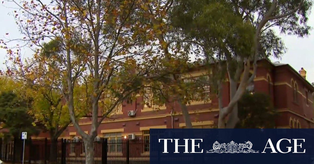 Woman allegedly kidnaps child from Melbourne school