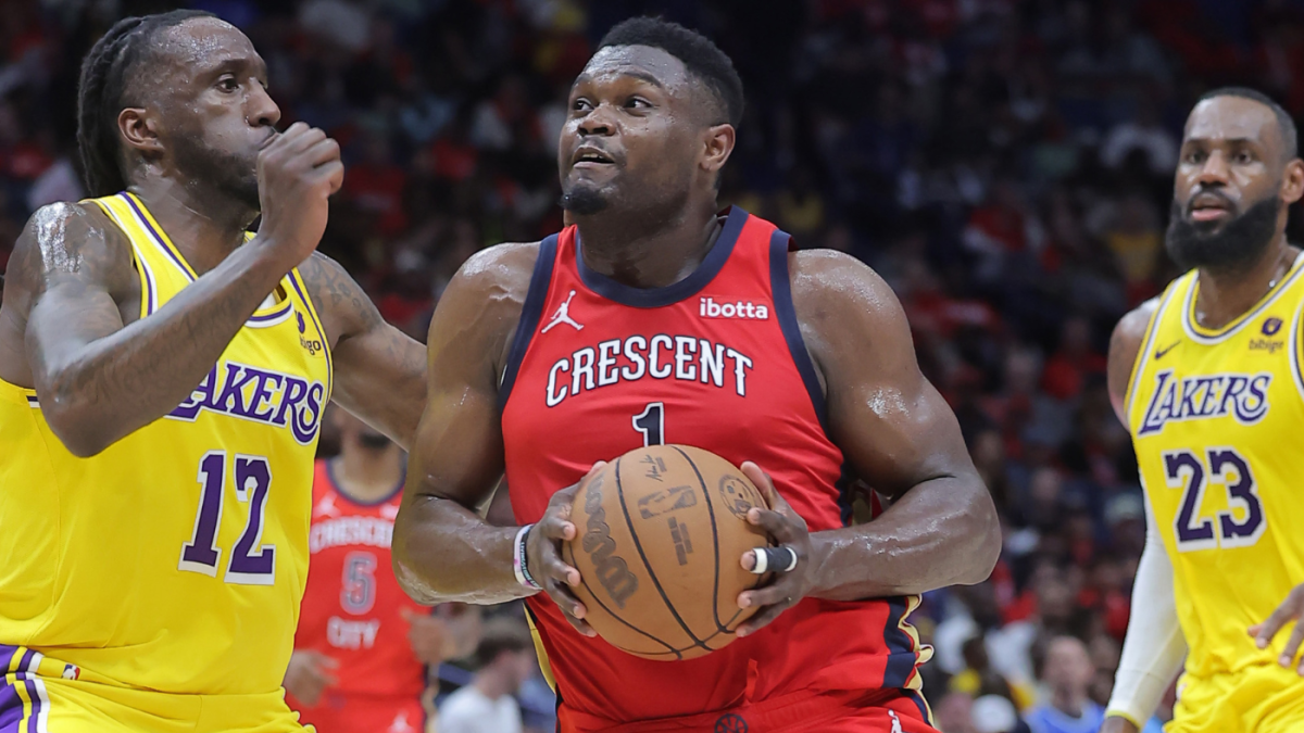  Zion Williamson injury: Pelicans star exits in crunch time vs. Lakers with 'left leg soreness' 