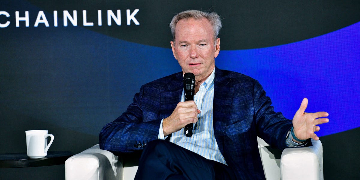 Ex-Google CEO Eric Schmidt just gave an unsettling answer about how to handle AI with free will