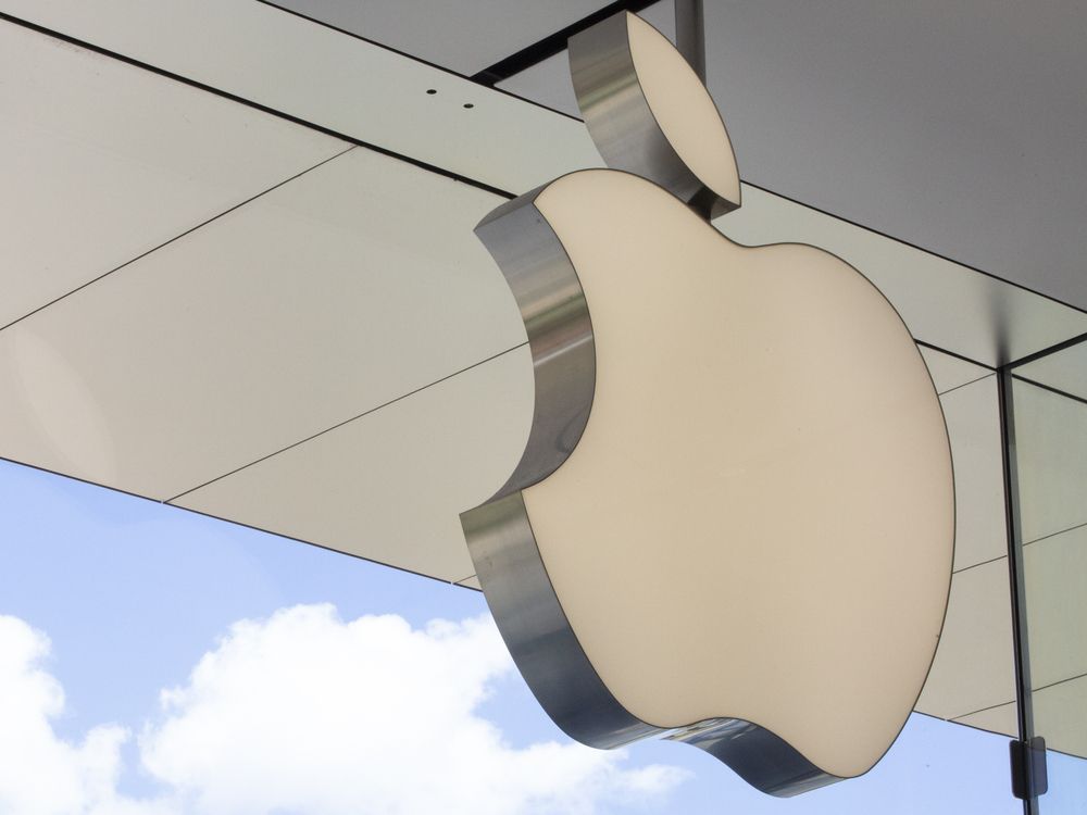 Apple adds AI-focused iPad Pro, bigger Air