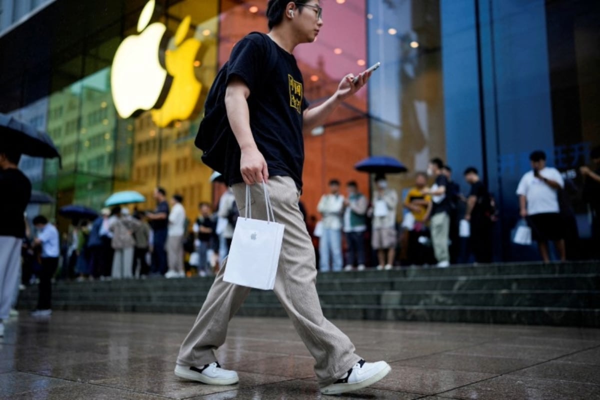 Apple's iPhone Shipments in China Rebound With 12 Percent Surge in March After Price Cuts