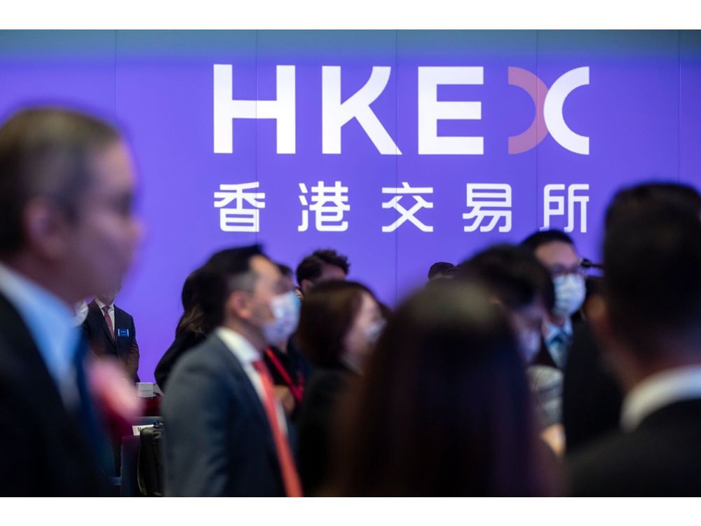 China Mulls Dividend Tax Waiver on Hong Kong Stocks Connect