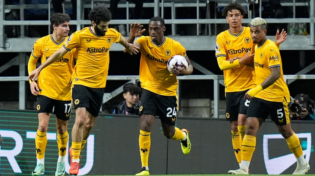 Cunha urges Wolves teammates not to allow season to peter out