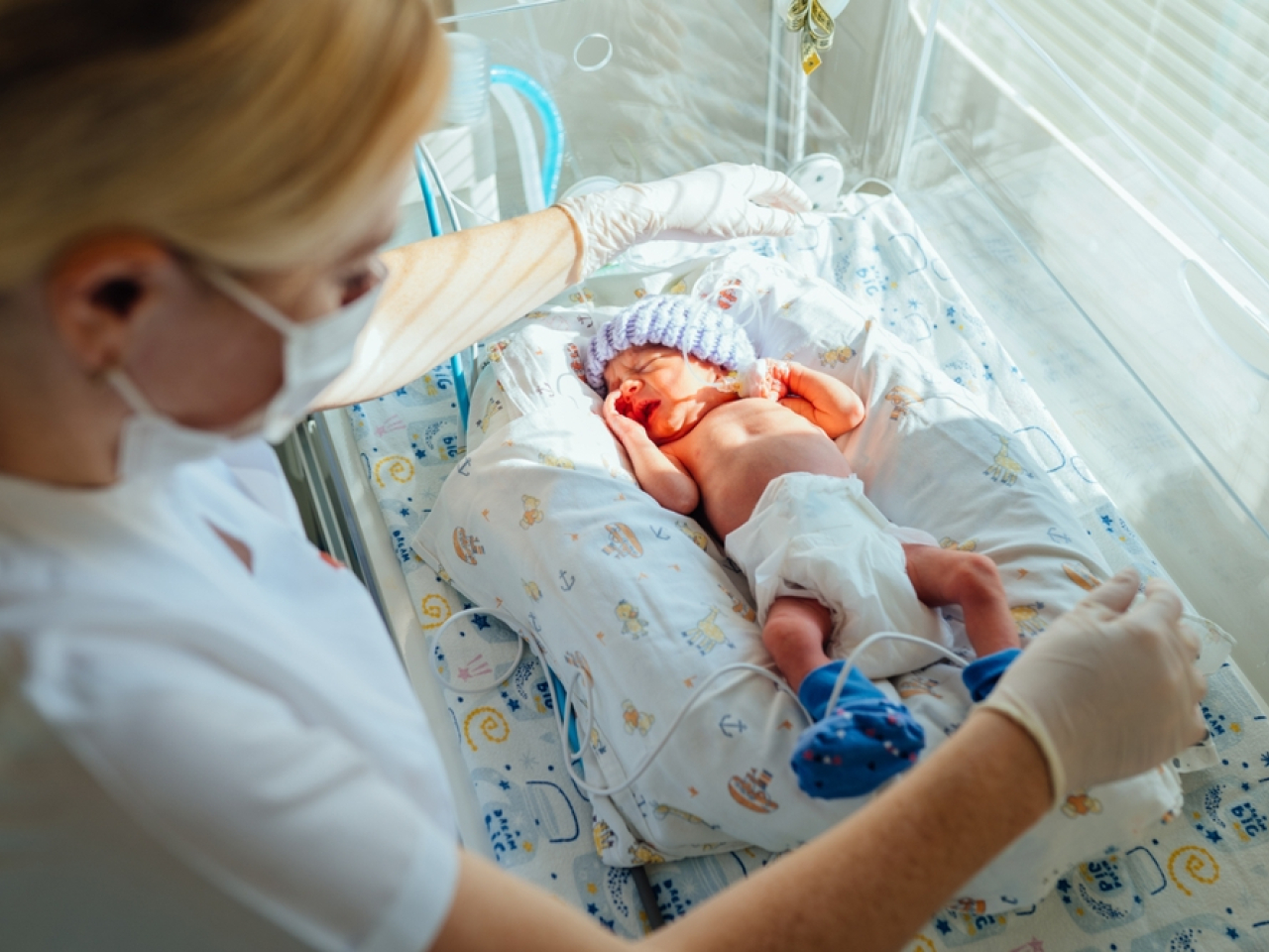 First breast milk bank to help premature babies