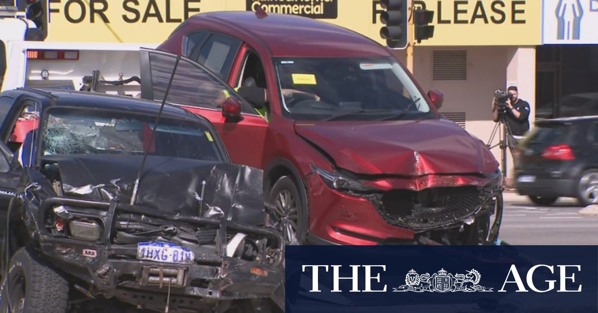 Five hospitalised after three car crash in Perth