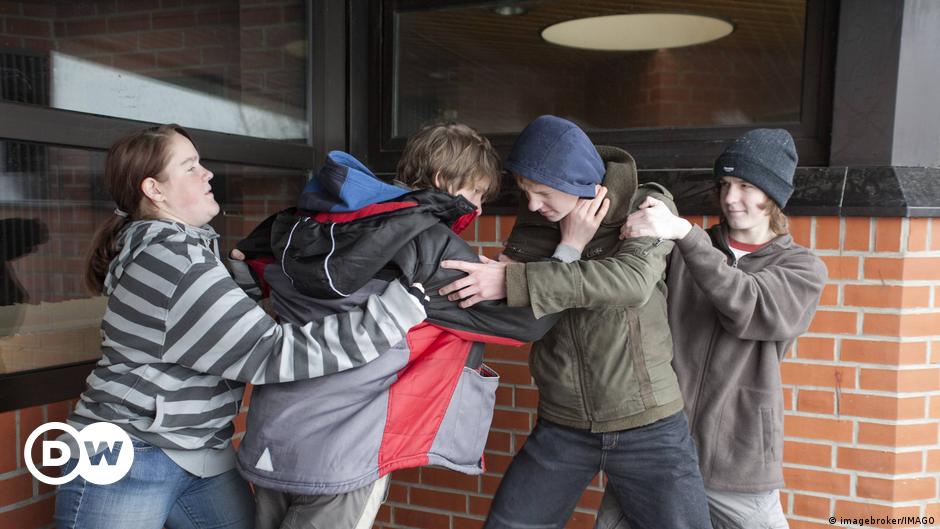 German schools see rise in violence