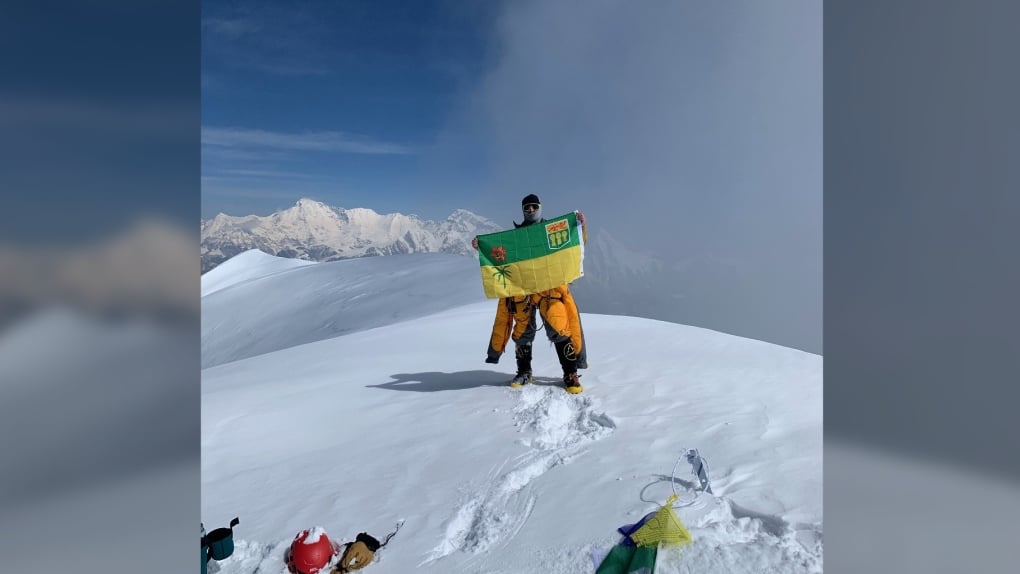 'Inspires a sense of adventure': Sask. man conquers Mount Everest 