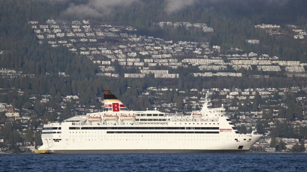 LNG 'floatel' permit to house B.C. workers rejected by Squamish council