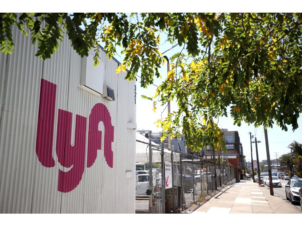 Lyft Beats on Bookings, Adds New Riders