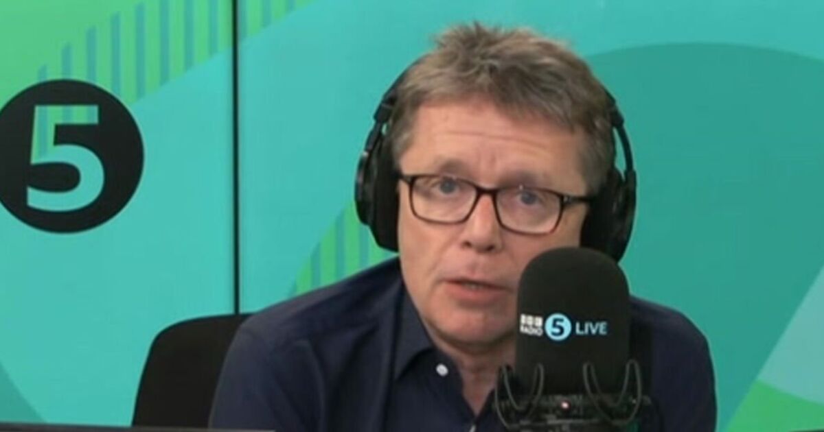 Nicky Campbell replaced on Radio 5 Live as show pulled for 20 minutes in on-air chaos