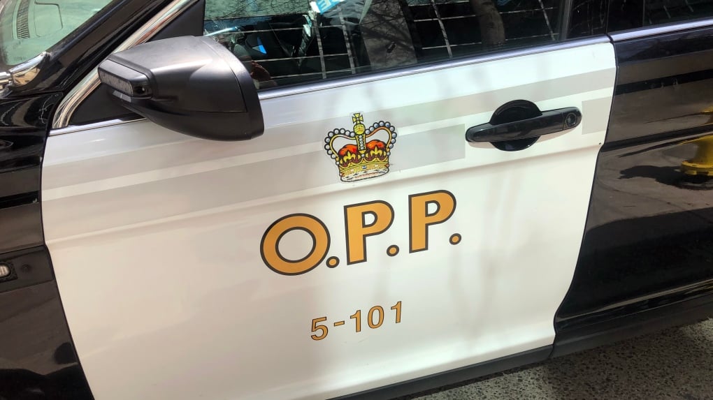 One dead after potential wrong way crash on Highway 401 in Milton: OPP