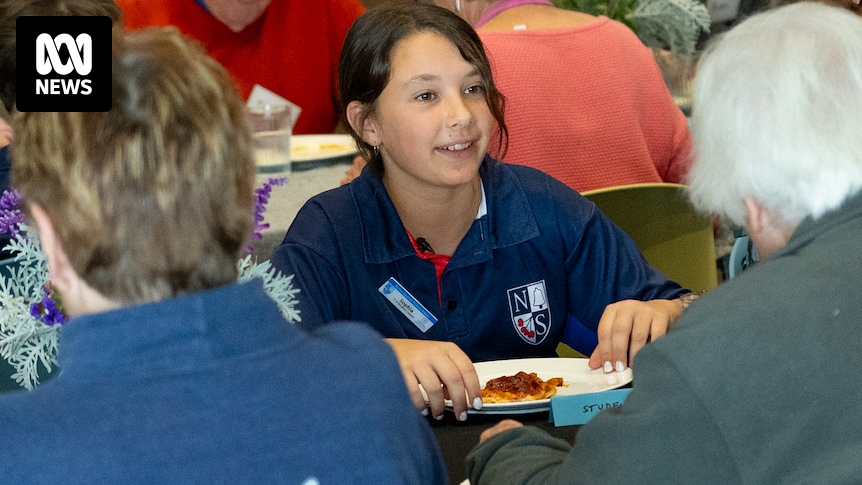 Volunteer primary school students developing social skills while tackling loneliness among the elderly