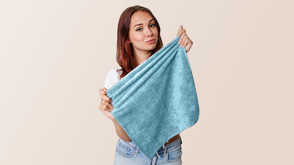 12 microfiber cleaning towels for just $7 at Amazon