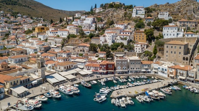 13 People Have Been Arrested for Starting a Forest Fire in Greece From Their Superyacht