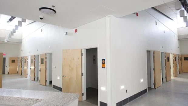 Ontario youth detention centres at overcapacity, creating concerns as another is set to close