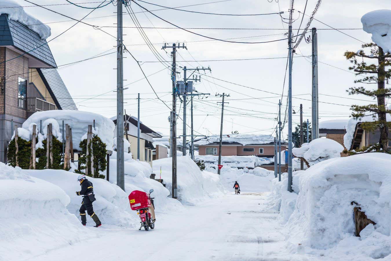 Snow and rising sea levels may have triggered Japan's earthquake swarm