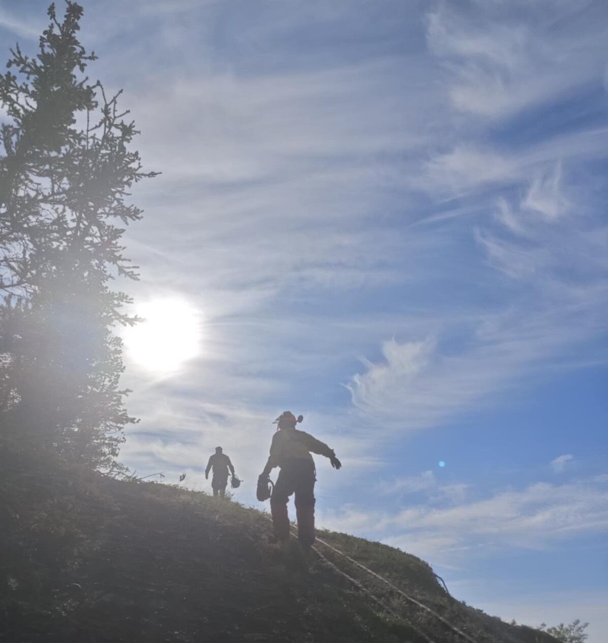 Wildfire near Fort Good Hope, N.W.T., grows as crews work to protect community