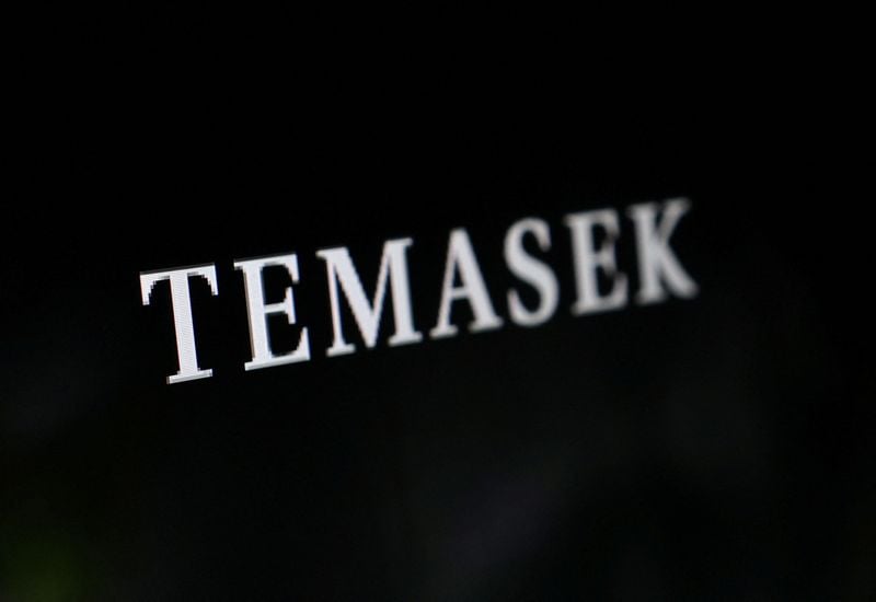 Exclusive-Temasek to finalise deal with Shell for Pavilion Energy LNG asset sale, sources say